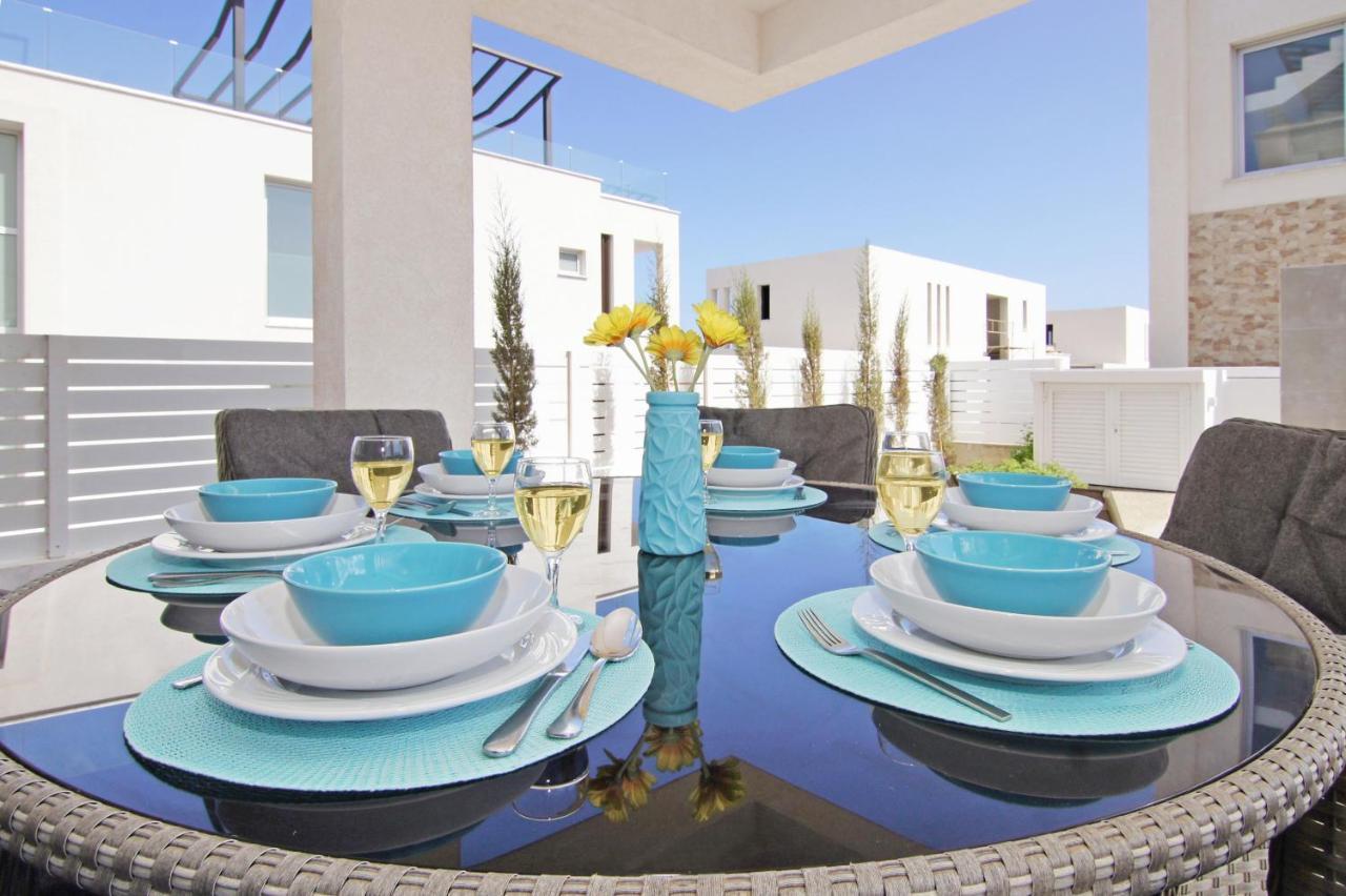Villa Nova Protaras Buitenkant foto