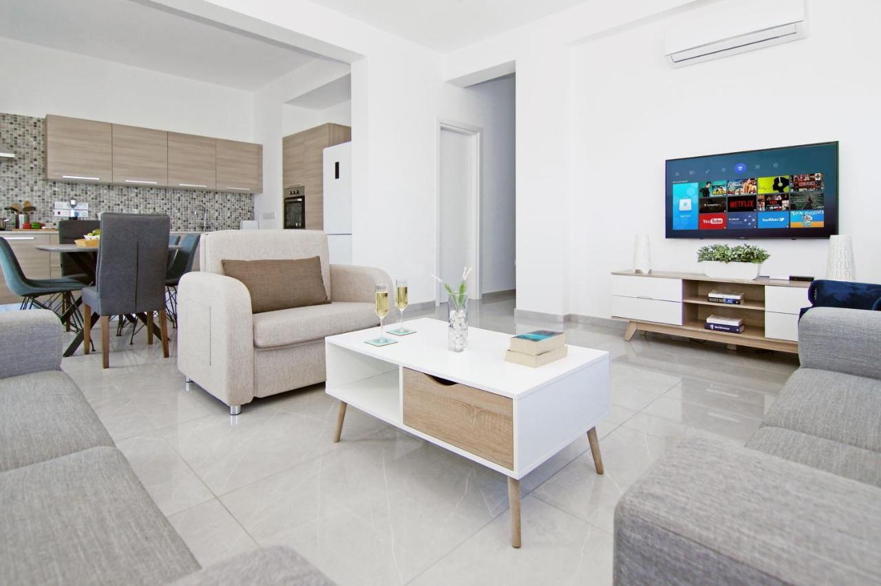 Villa Nova Protaras Buitenkant foto